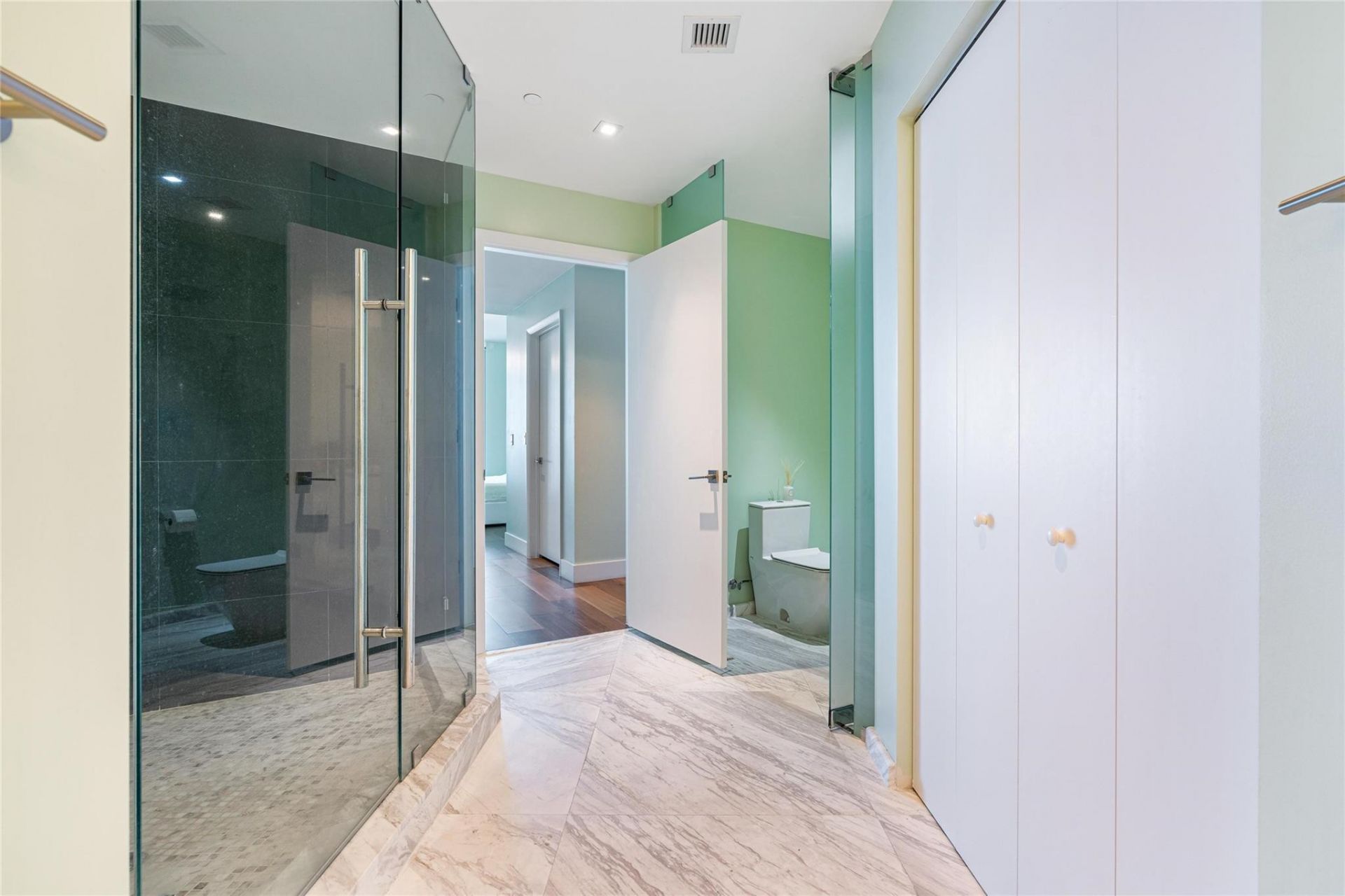 701 N Fort Lauderdale Beach Boulevard, Unit 1103, Fort Lauderdale, FL 33304 Photo