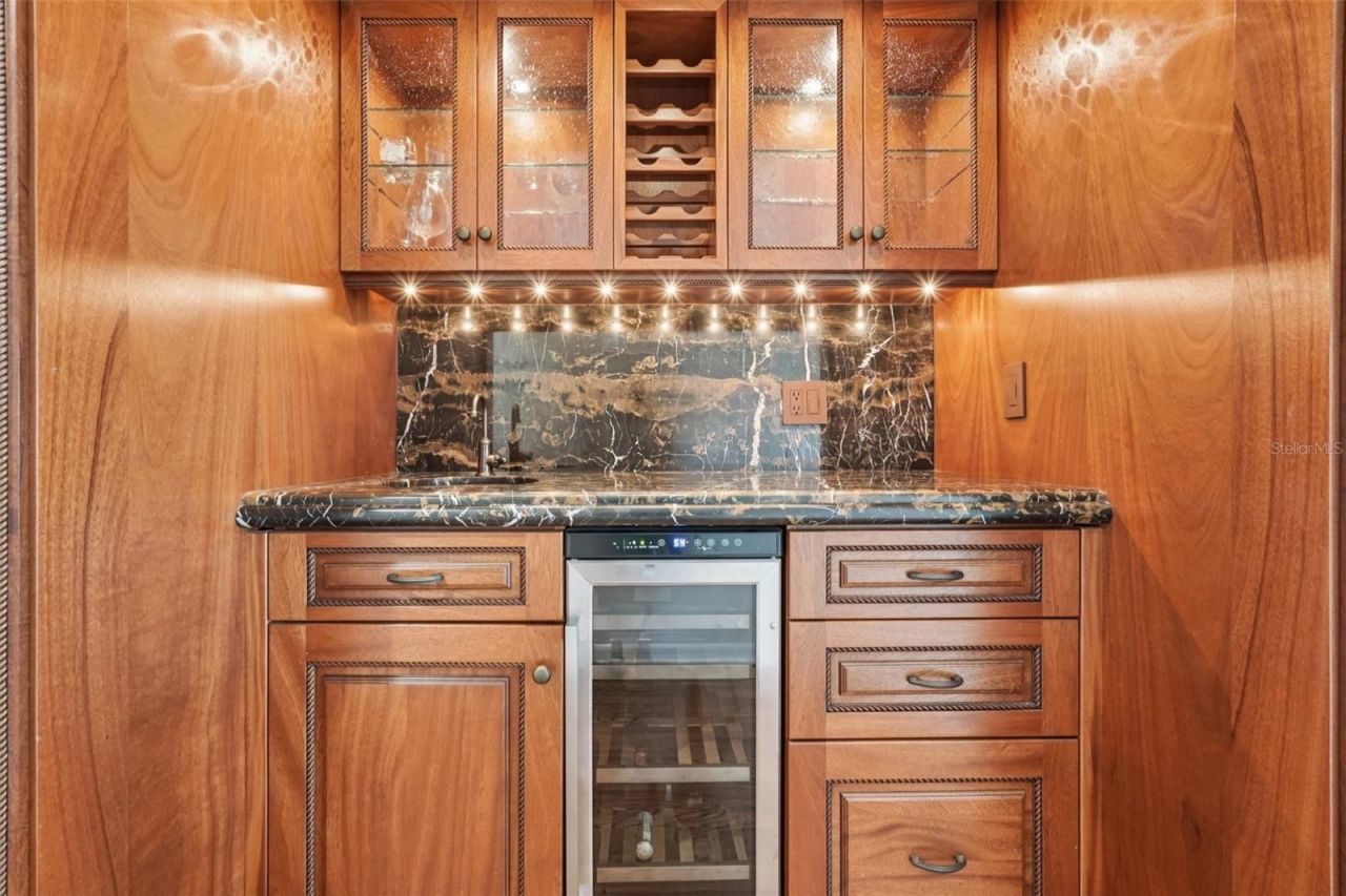 44 Tidy Island Boulevard, Bradenton, FL 34210 Photo