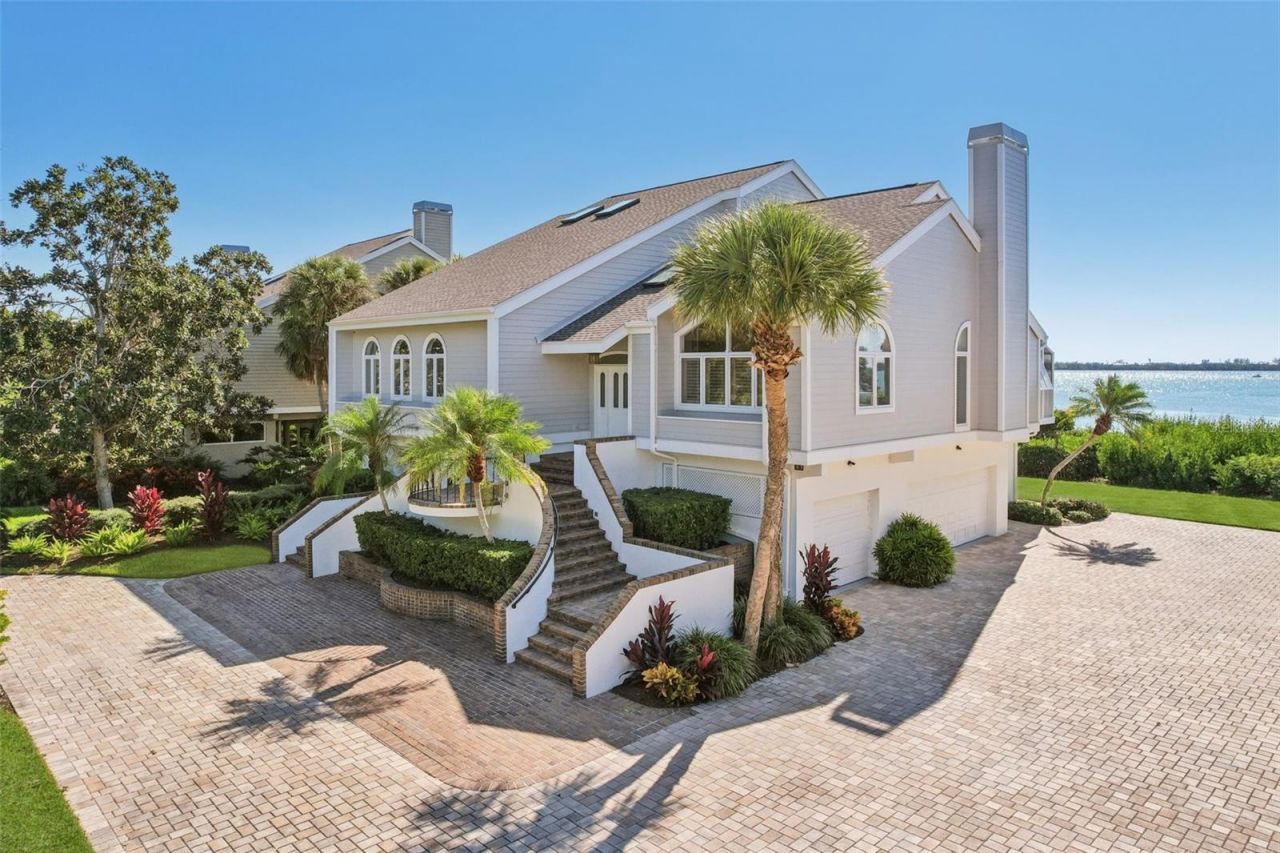 44 Tidy Island Boulevard, Bradenton, FL 34210 Photo