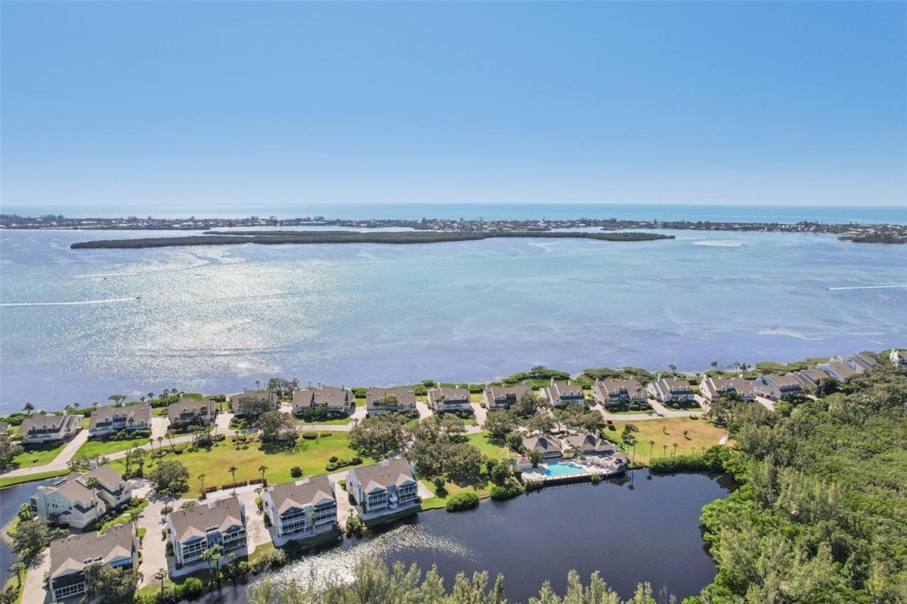 44 Tidy Island Boulevard, Bradenton, FL 34210 Photo