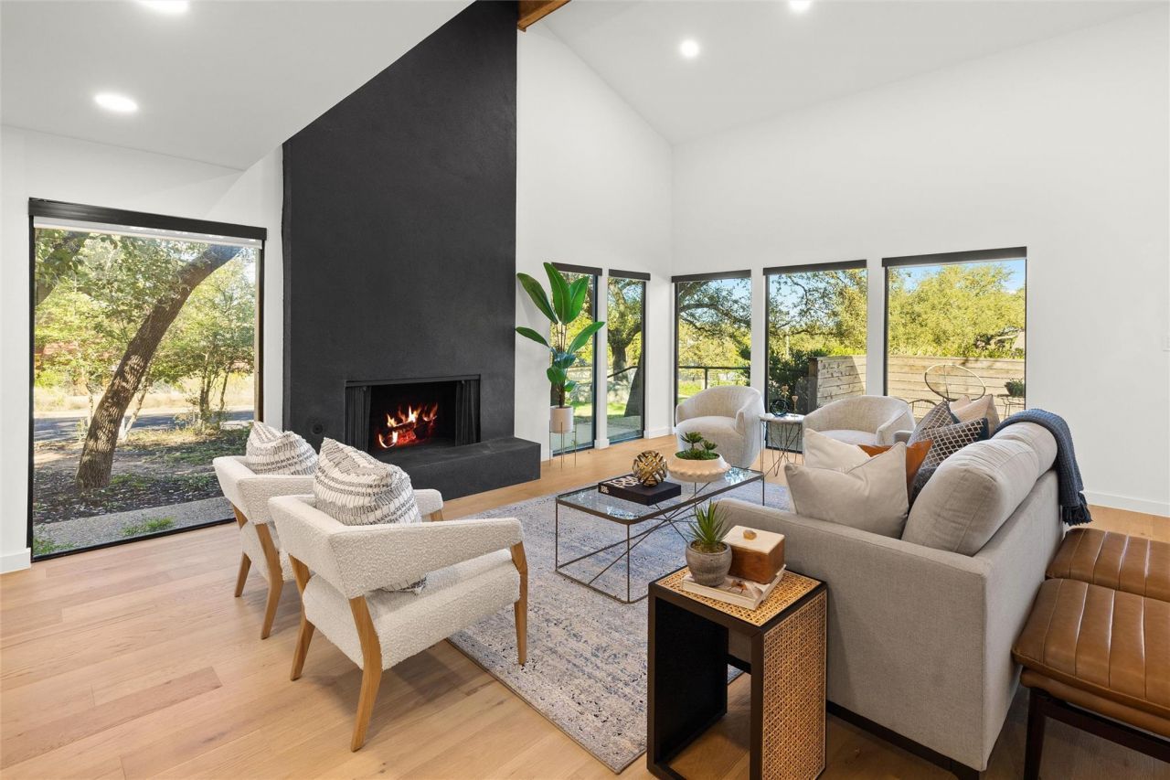 7507 Downridge Dr, Austin, TX 78731 Main Photo