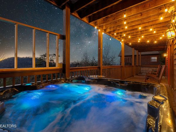 1644 Pinewood Way, Sevierville, TN 37862