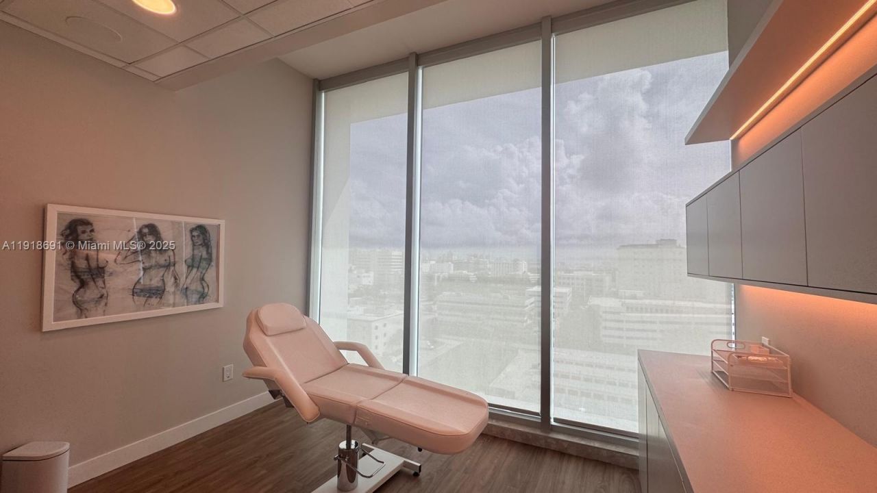 2820 NE 214th St, Unit 1004, Aventura, FL 33180 Photo