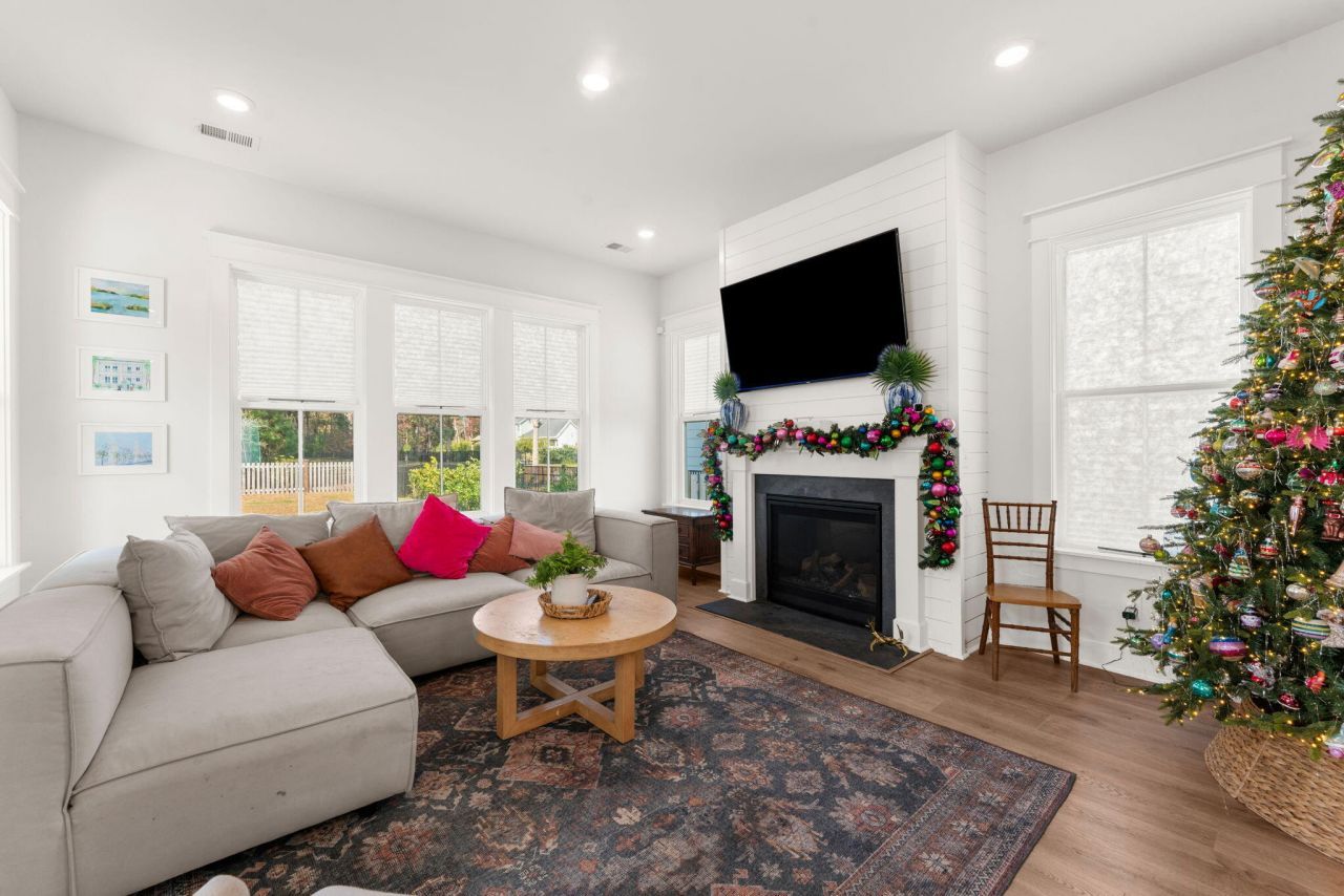 2382 Lenwick Hall Lane Photo 27