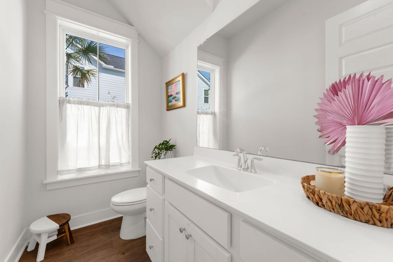 2382 Lenwick Hall Lane Photo 7