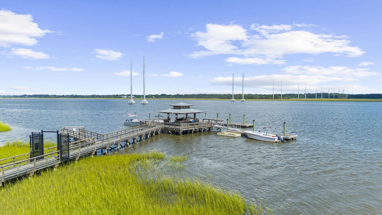 2382 Lenwick Hall Lane Photo 8