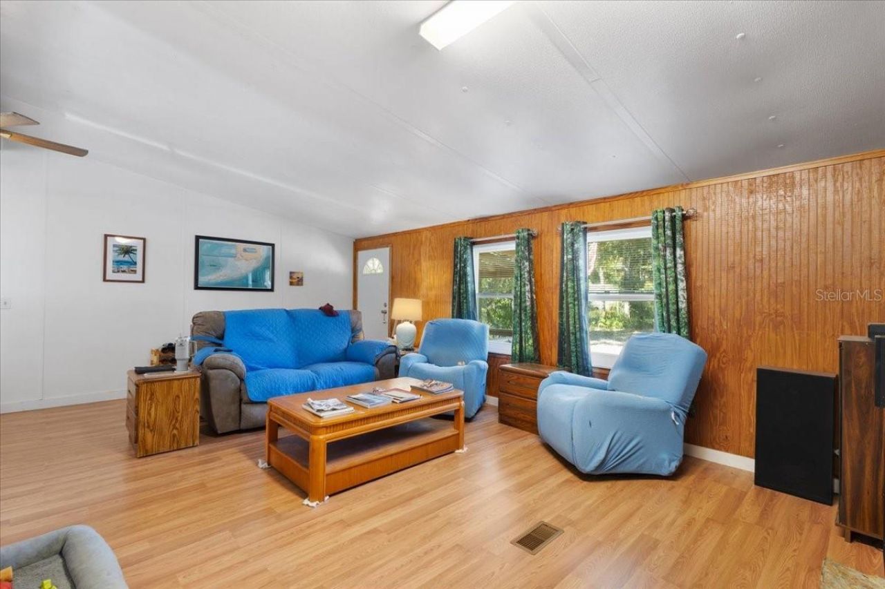 1566 NE 262nd Avenue, Old Town, FL 32680 Photo