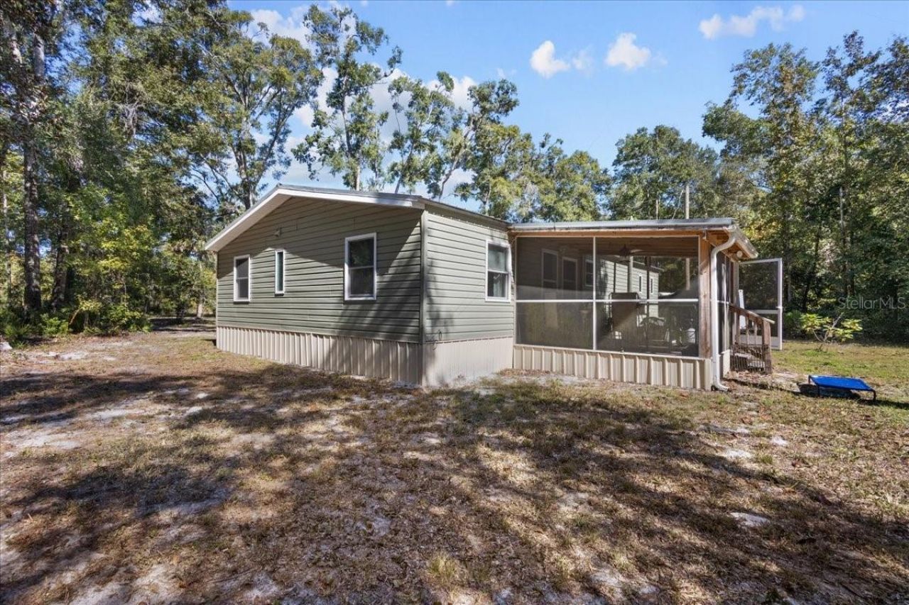 1566 NE 262nd Avenue, Old Town, FL 32680 Photo