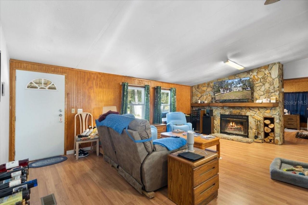 1566 NE 262nd Avenue, Old Town, FL 32680 Photo