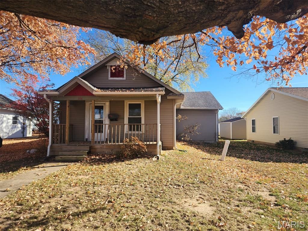 1116 N 5th Street, Vandalia, IL 62471 Main Photo