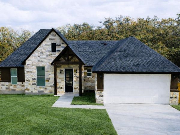 116 Pine Point CV, Elgin, TX 78621