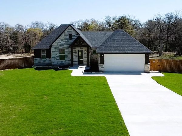 116 Pine Point CV, Elgin, TX 78621