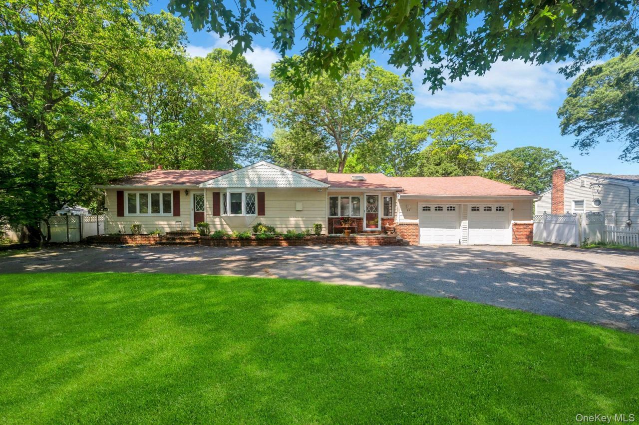 86 Seawanhaka Avenue, Lake Grove, NY 11755 Main Photo