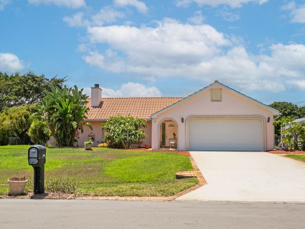 3034 SE Dalhart Road, Port St. Lucie, FL 34952