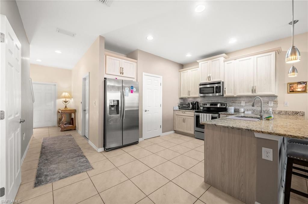 10820 Alvara Way, Bonita Springs, FL 34135 Photo