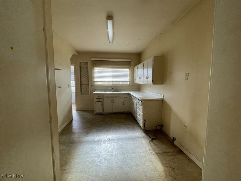 206 6th Street NW, New Philadelphia, OH 44663 Photo 9