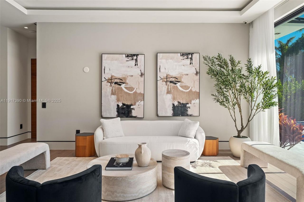 900 Washington St, Hollywood, FL 33019 Photo