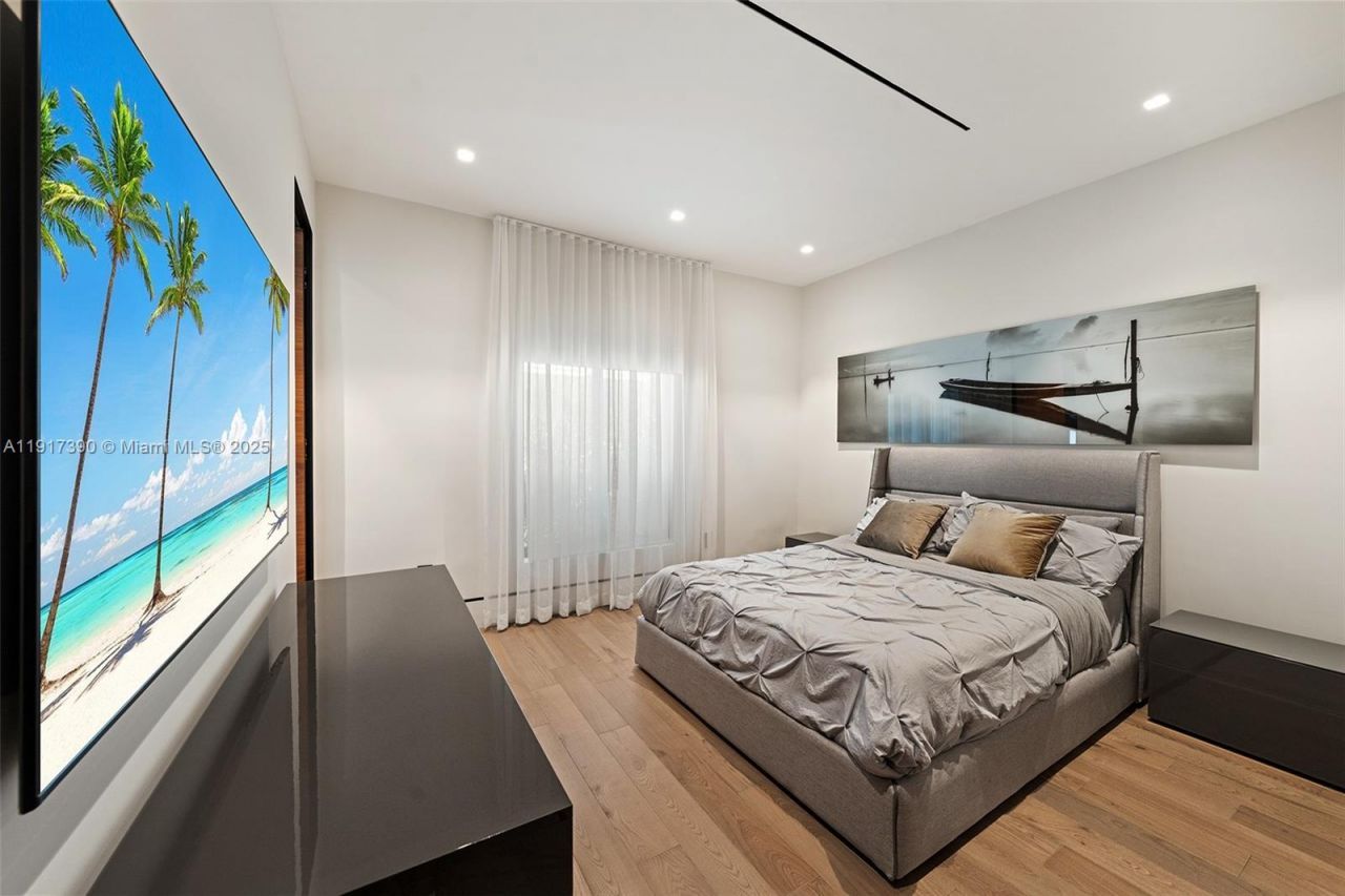 900 Washington St, Hollywood, FL 33019 Photo