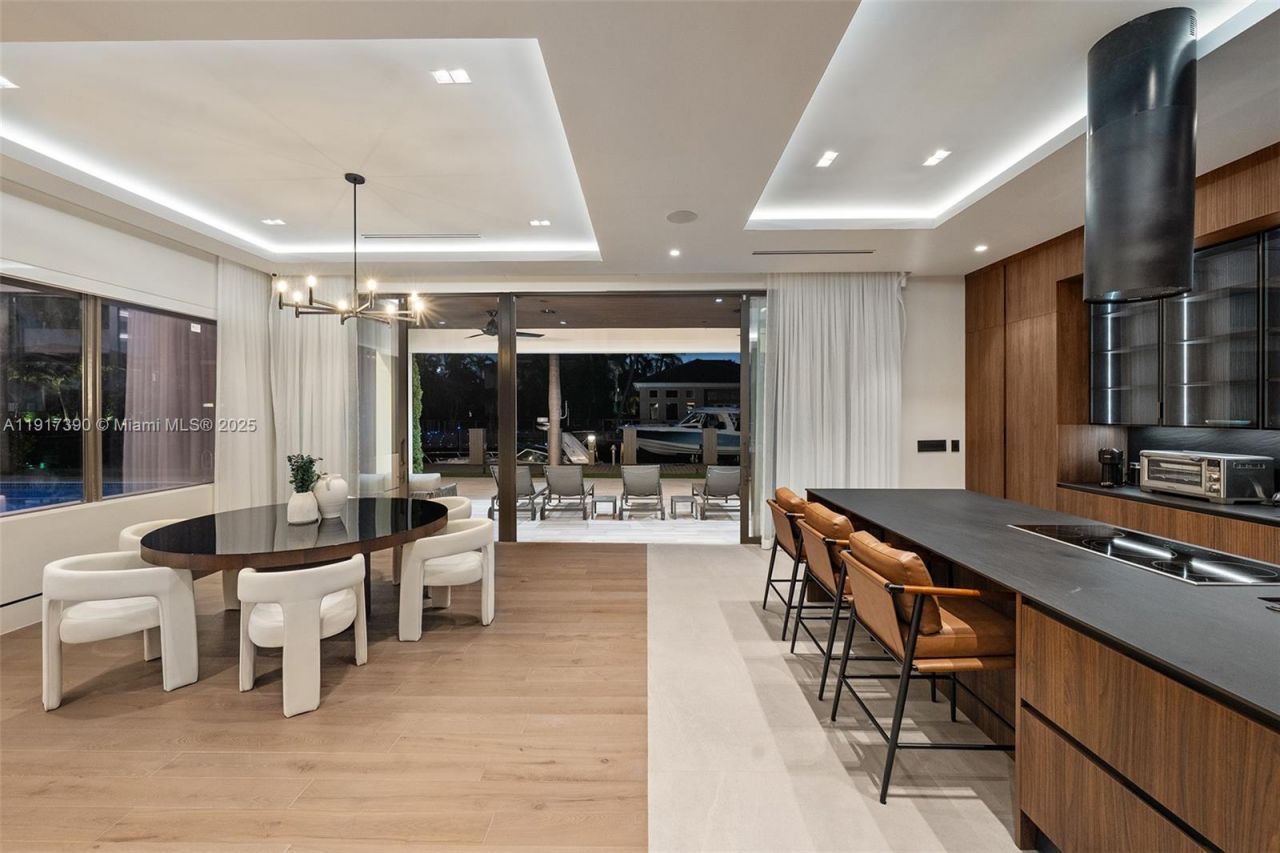 900 Washington St, Hollywood, FL 33019 Photo