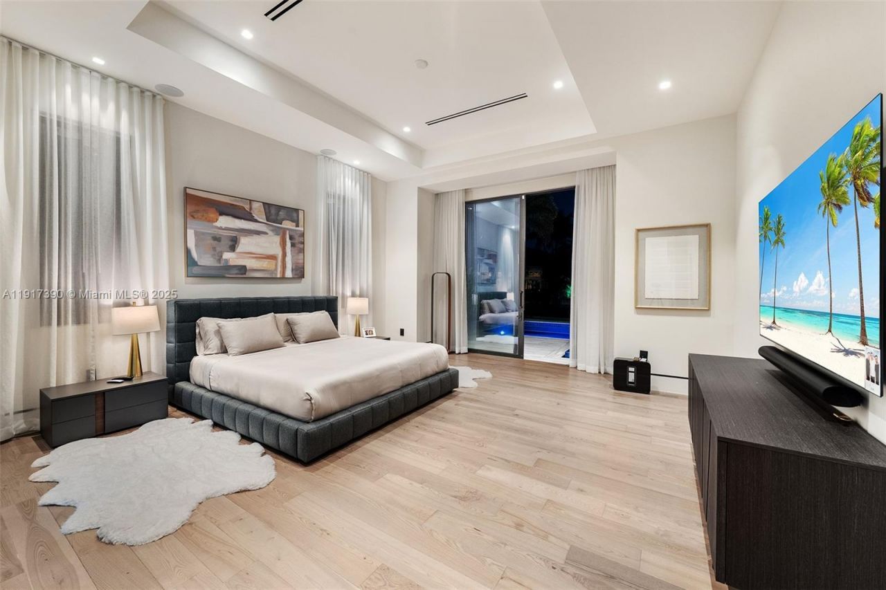 900 Washington St, Hollywood, FL 33019 Photo