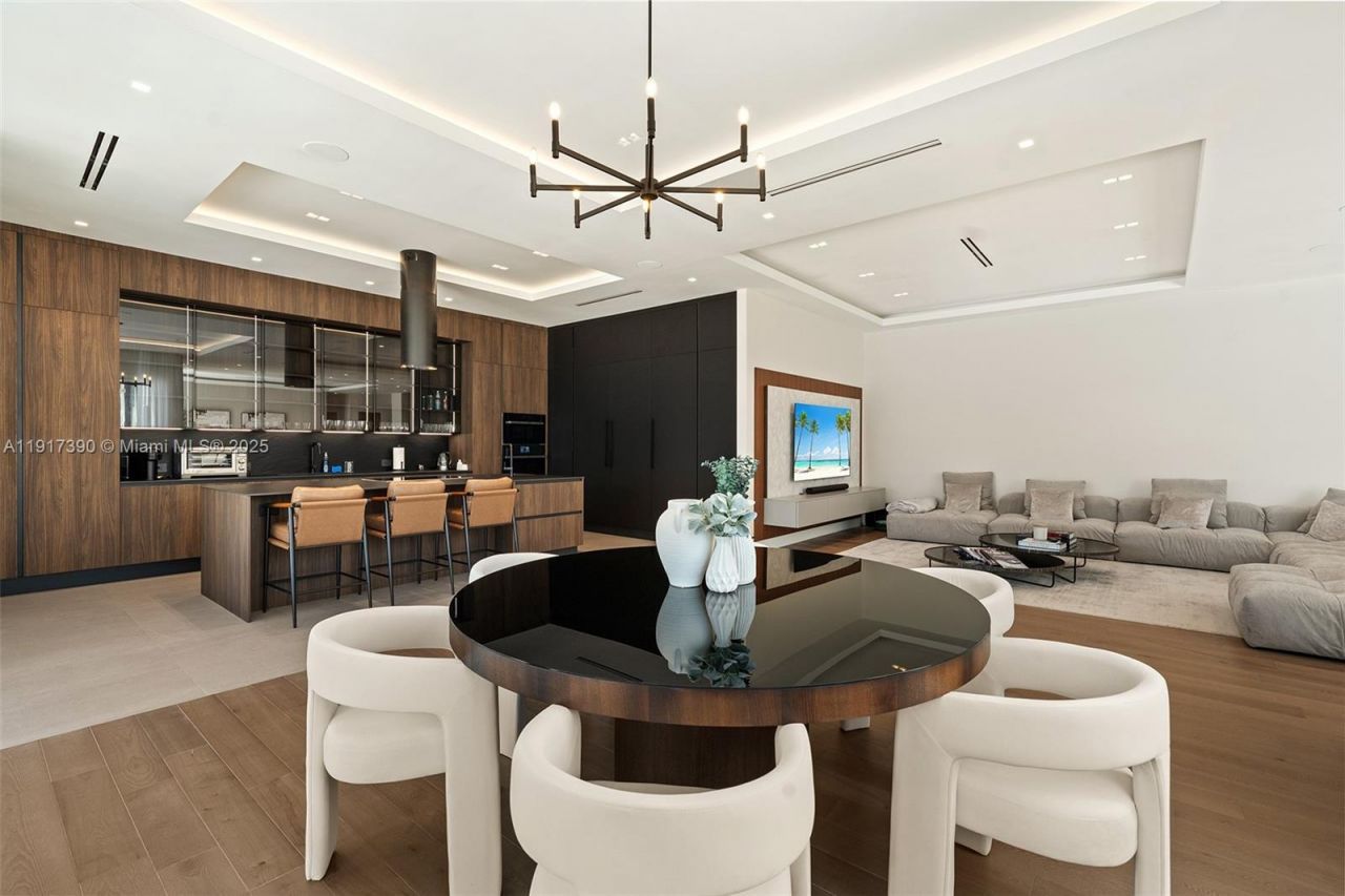 900 Washington St, Hollywood, FL 33019 Photo