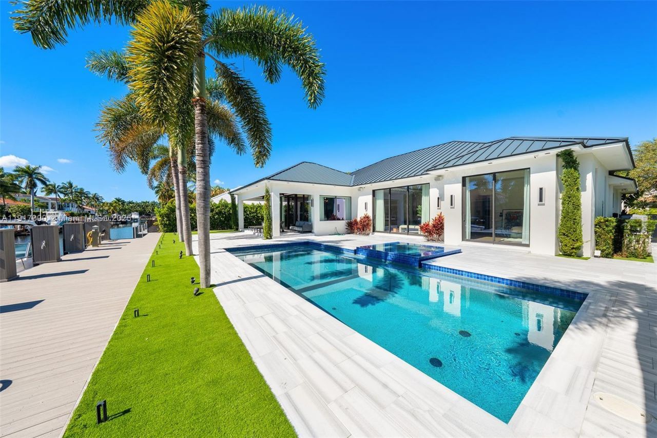 900 Washington St, Hollywood, FL 33019 Photo