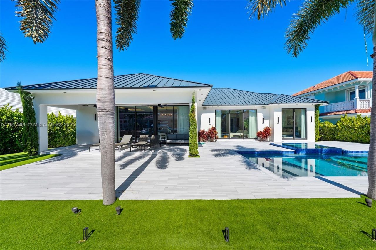 900 Washington St, Hollywood, FL 33019 Photo