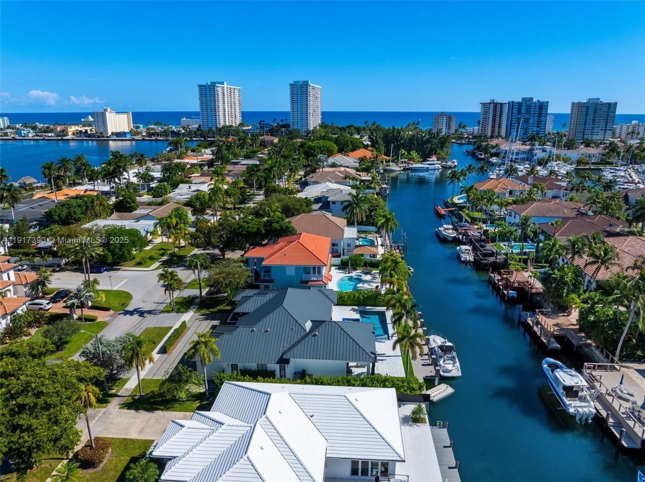 900 Washington St, Hollywood, FL 33019 Photo