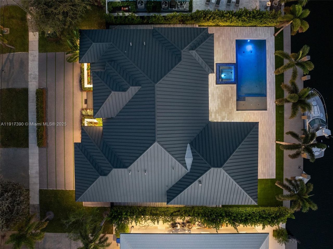 900 Washington St, Hollywood, FL 33019 Photo