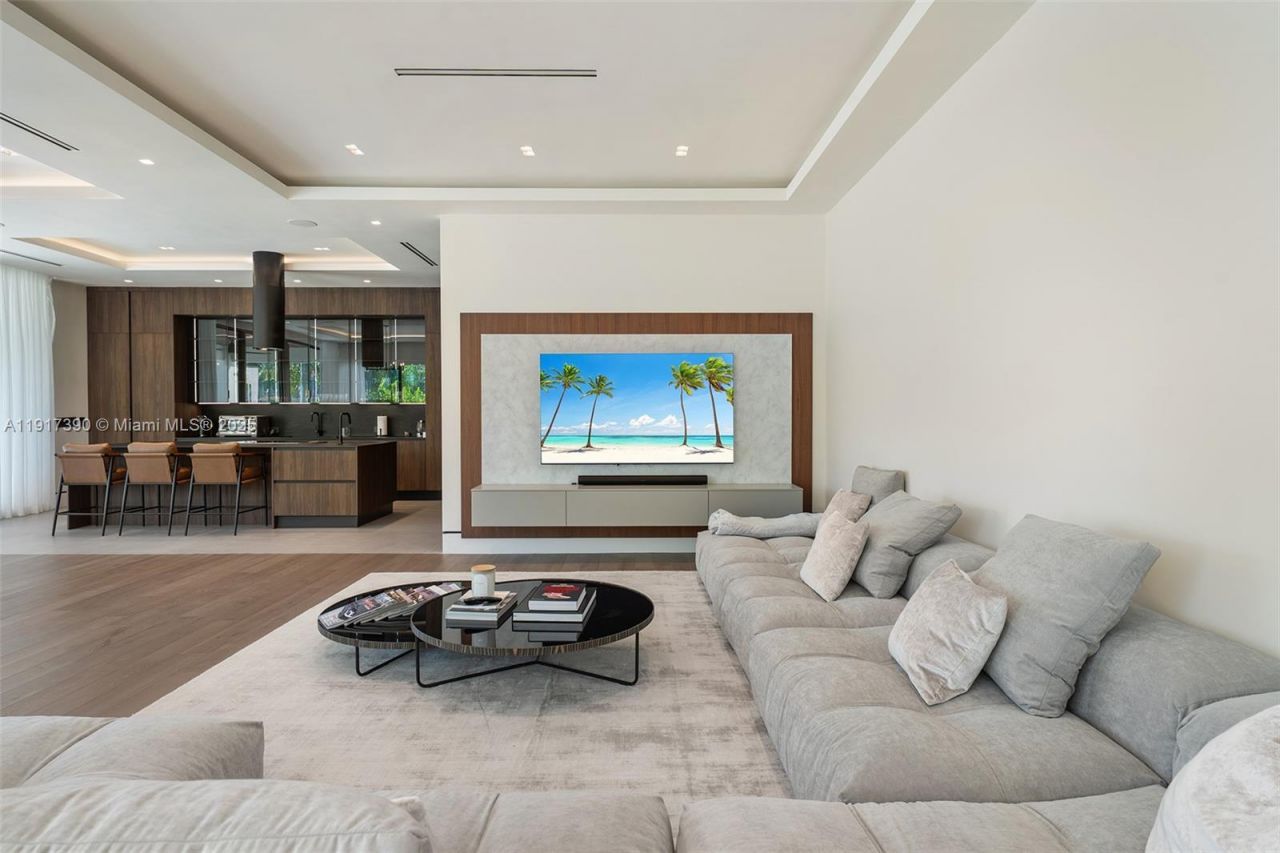 900 Washington St, Hollywood, FL 33019 Photo