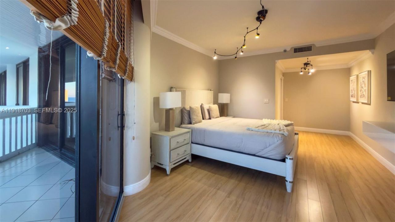 2000 Island Blvd, Unit 3004, Aventura, FL 33160 Photo