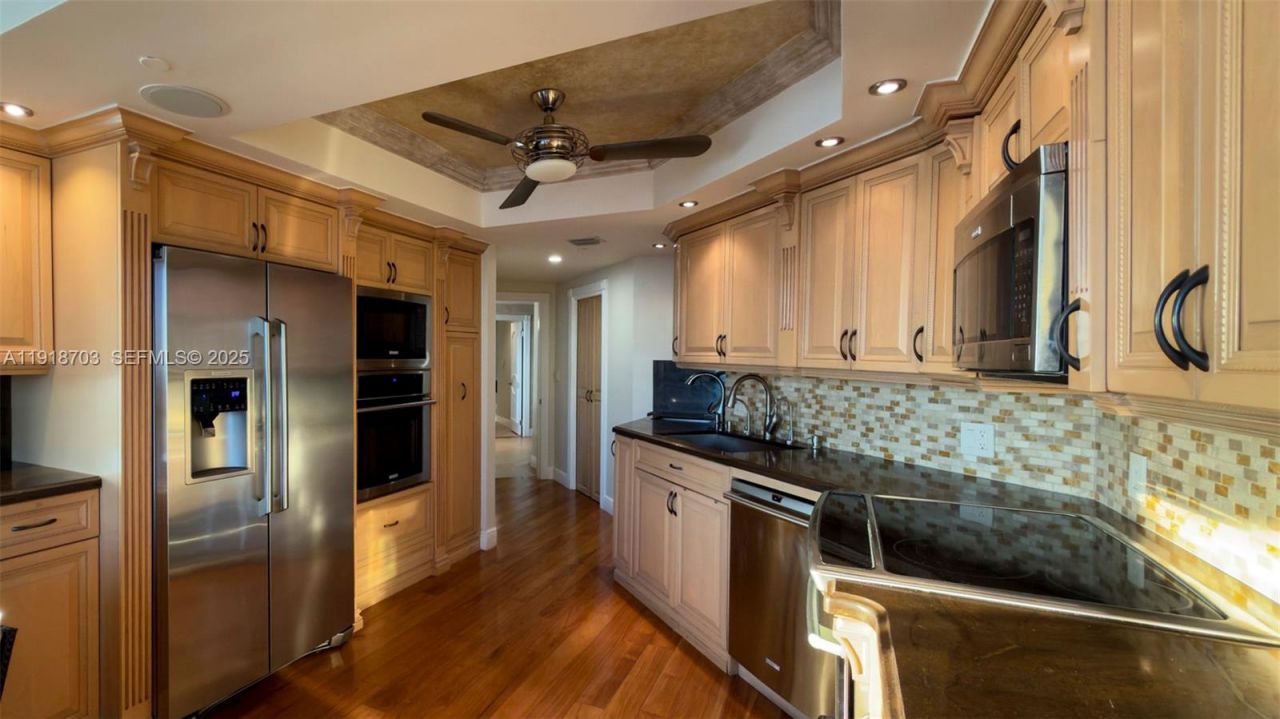 2000 Island Blvd, Unit 3004, Aventura, FL 33160 Photo