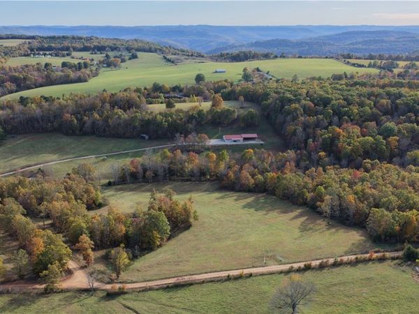 CR 108, Compton, AR 72624