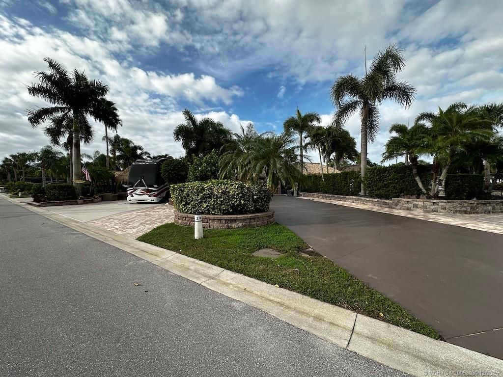 374 NW Foursome Lane, Port Saint Lucie, FL 34986 Photo