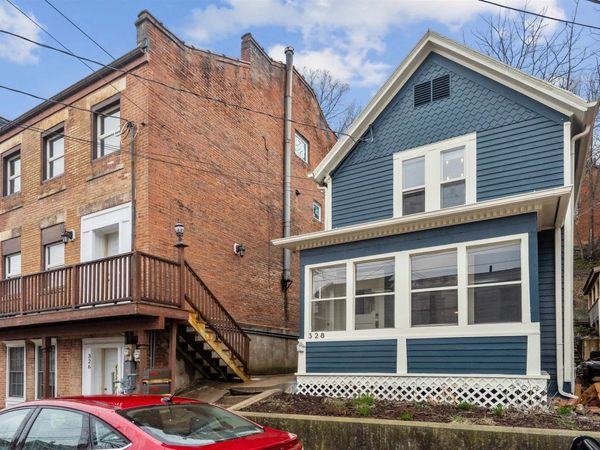 328 Franklin Street, Galena, IL 61036