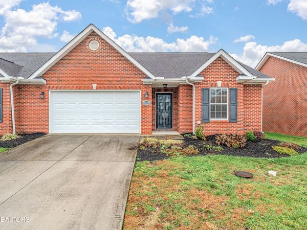 8001 Gatekeeper Way, Knoxville, TN 37931