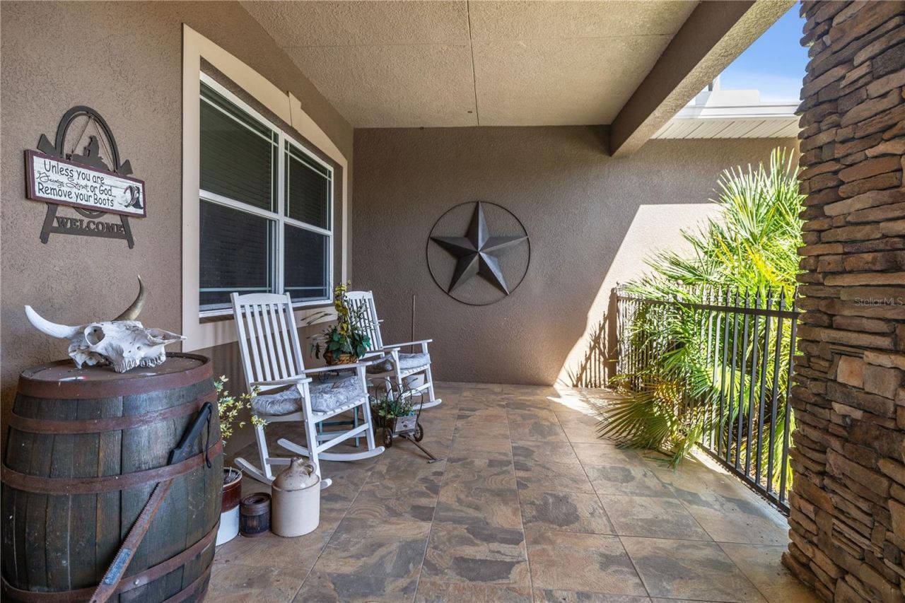 2209 Lost River Trail, Ruskin, FL 33570 Photo