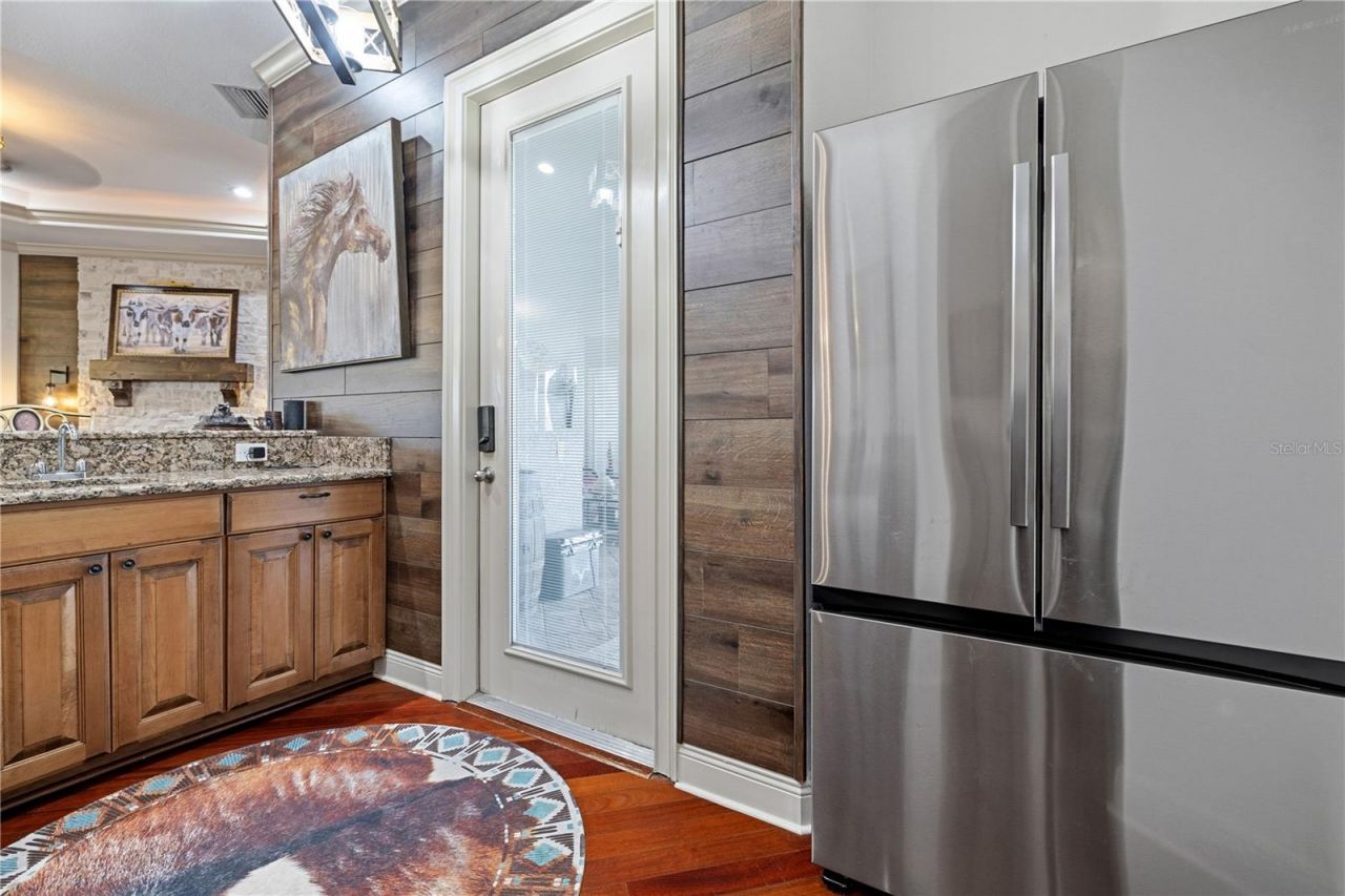 2209 Lost River Trail, Ruskin, FL 33570 Photo