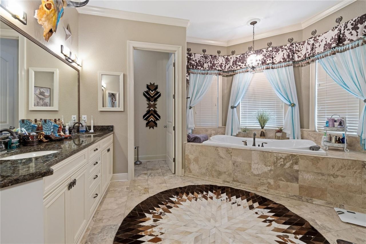 2209 Lost River Trail, Ruskin, FL 33570 Photo