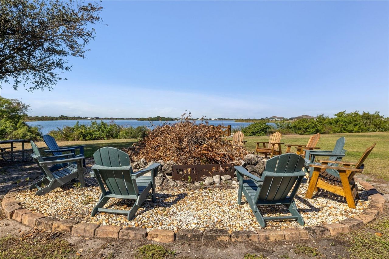 2209 Lost River Trail, Ruskin, FL 33570 Photo