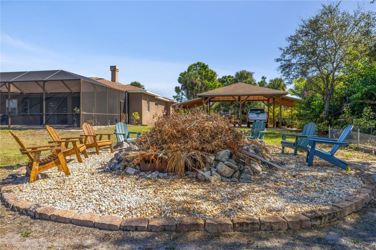 2209 Lost River Trail, Ruskin, FL 33570 Photo