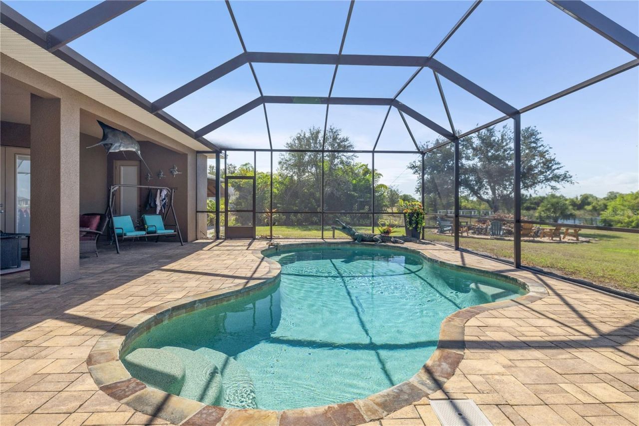 2209 Lost River Trail, Ruskin, FL 33570 Photo