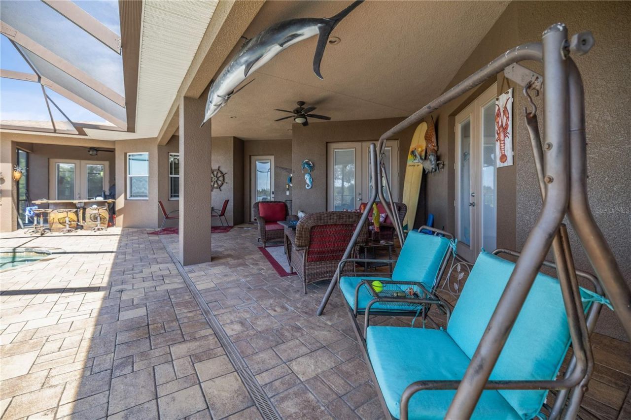 2209 Lost River Trail, Ruskin, FL 33570 Photo