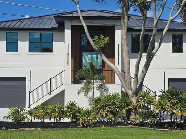 18190 Pioneer RD, FORT MYERS, FL 33908