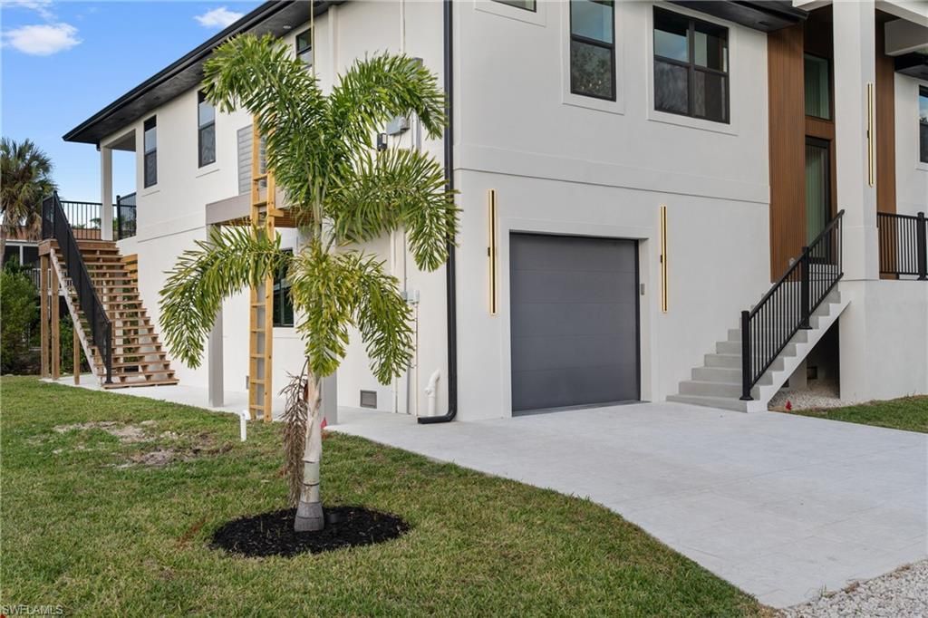 18190 Pioneer Rd, Fort Myers, FL 33908 Photo