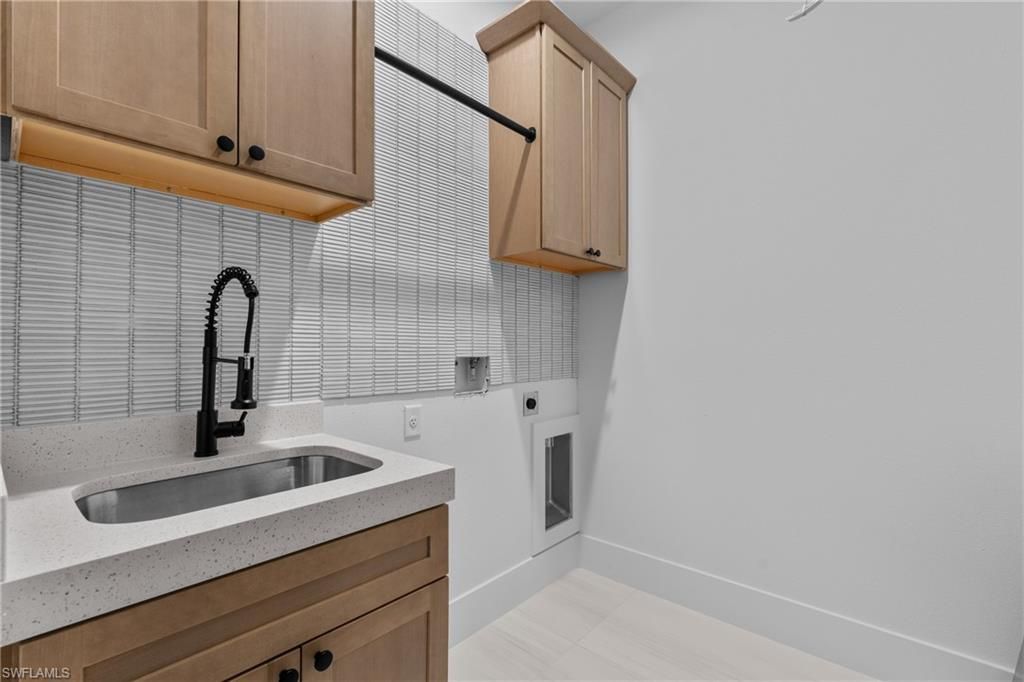 18190 Pioneer Rd, Fort Myers, FL 33908 Photo