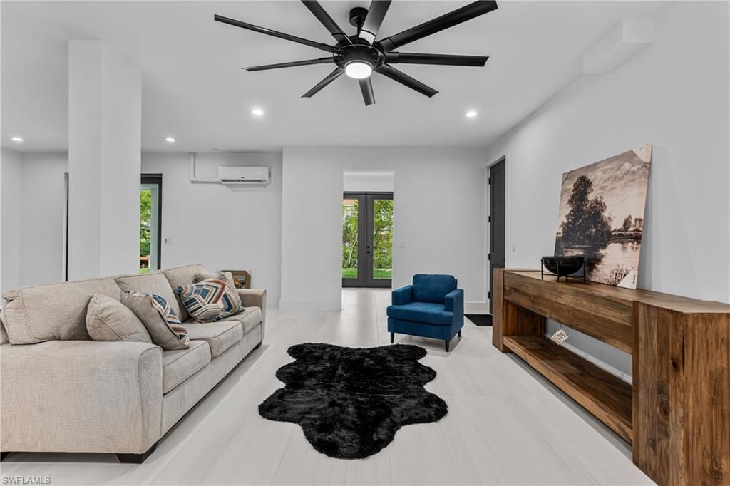 18190 Pioneer Rd, Fort Myers, FL 33908 Photo