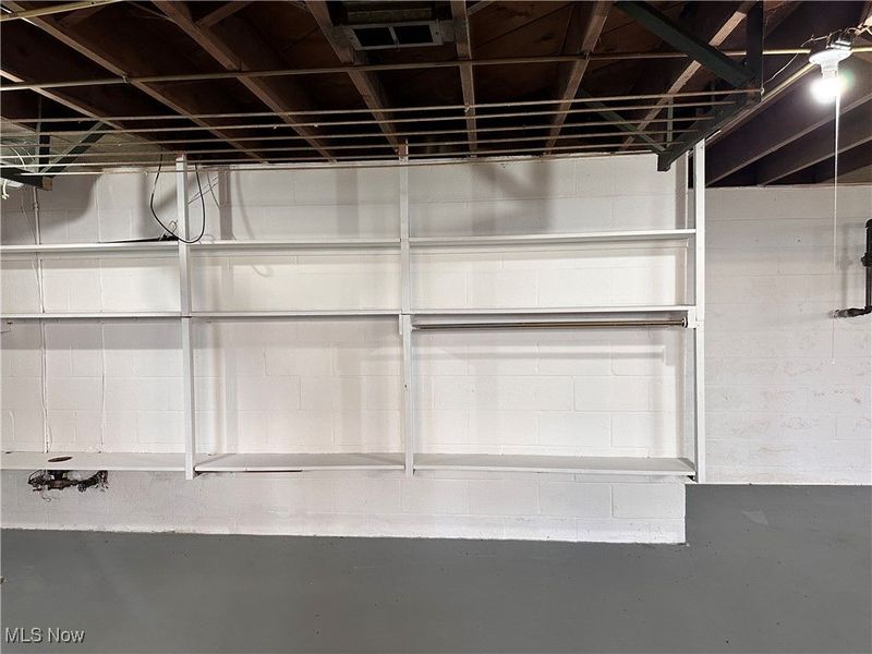 301 Park Drive, Campbell, OH 44405 Photo 24