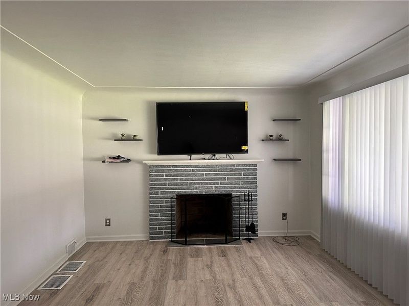 301 Park Drive, Campbell, OH 44405 Photo 7