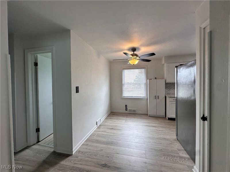 301 Park Drive, Campbell, OH 44405 Photo 8